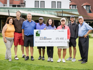 Photo des participants et participantes du tournoi de golf Ken Reed 2023.